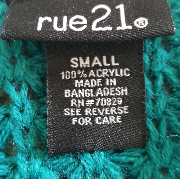 RUE 21 Sweater - Picture 7 of 7